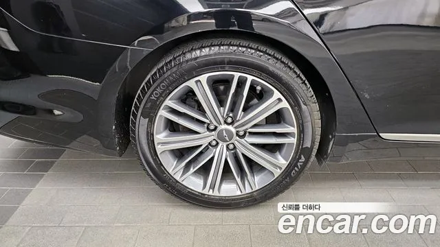 Genesis G80 2017 thumb 3