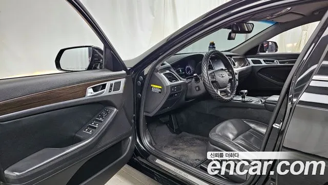 Genesis G80 2017 thumb 10