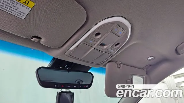 Genesis G80 2017 thumb 2