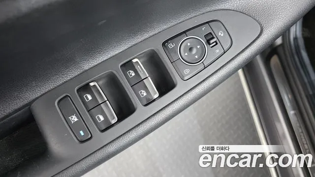Hyundai Grandeur 2017 thumb 6
