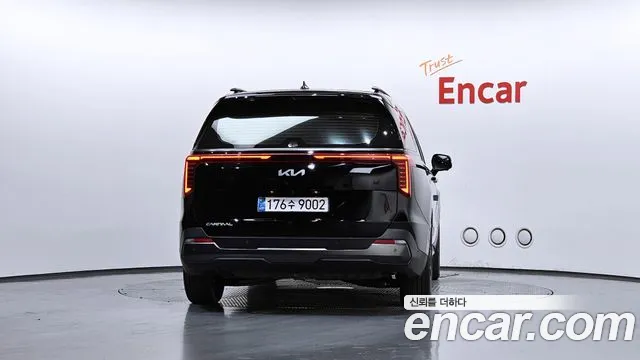 Kia Carnival 2025 thumb 4