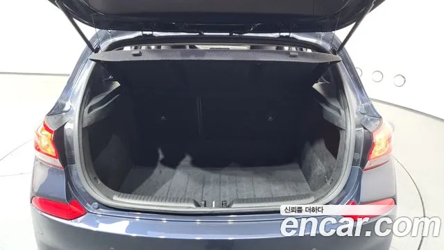 Hyundai i30 2017 thumb 9