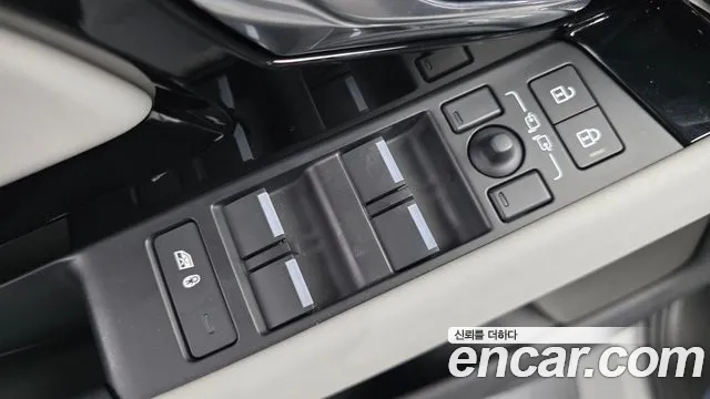 Land Rover Range Rover Evoque 2025 thumb 8