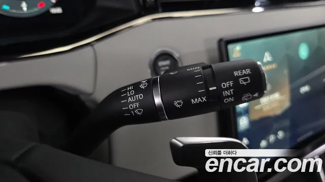 Land Rover Range Rover Evoque 2025 thumb 3