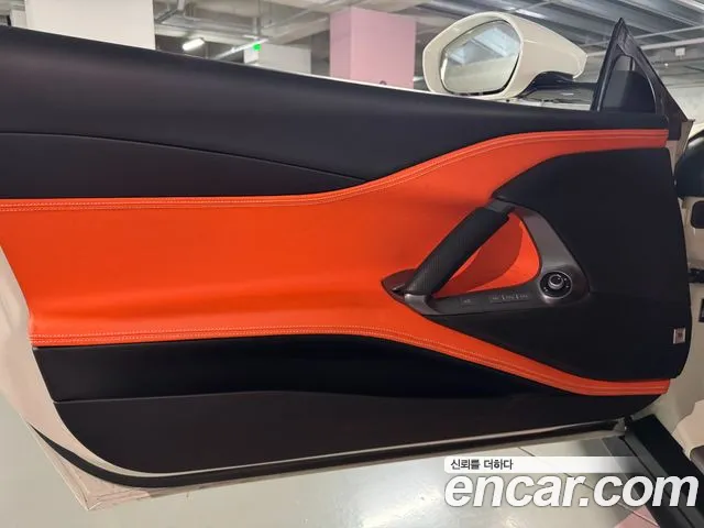 Ferrari 812 2020 thumb 12