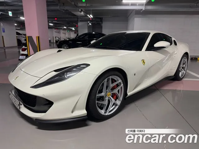 Ferrari 812 2020 thumb 7