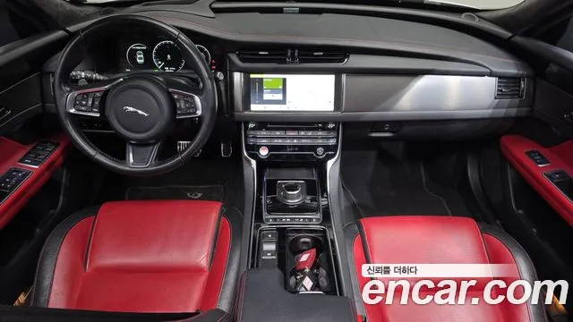 Jaguar XF 2020 thumb 6
