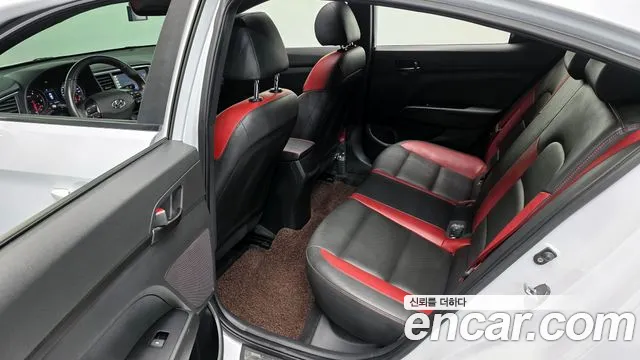 Hyundai Avante 2017 thumb 7