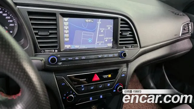 Hyundai Avante 2017 thumb 4