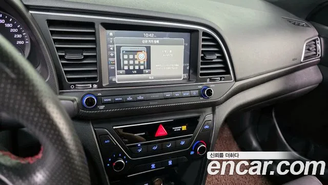 Hyundai Avante 2017 thumb 2