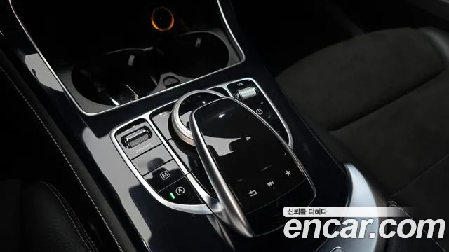 Mercedes-Benz GLC 2019 thumb 12