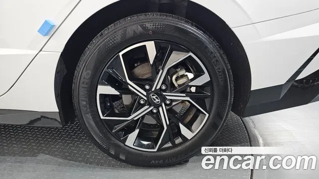 Hyundai (DN8) 2024 thumb 5
