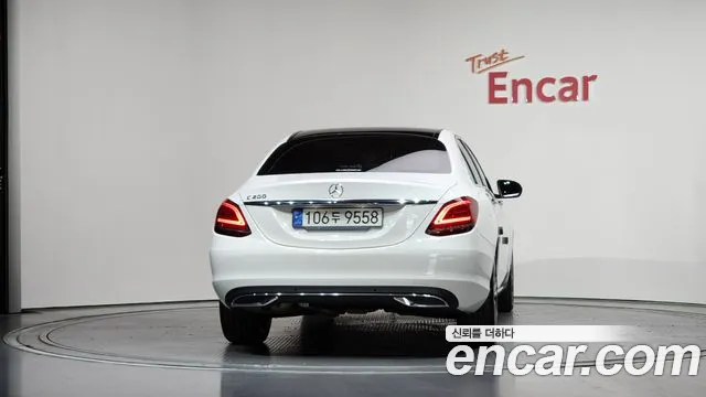 Mercedes-Benz C-Class 2020 thumb 7