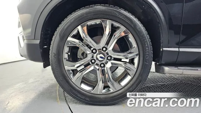 KGM Rexton 2017 thumb 7