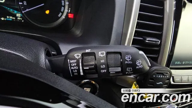 KGM Rexton 2017 thumb 9