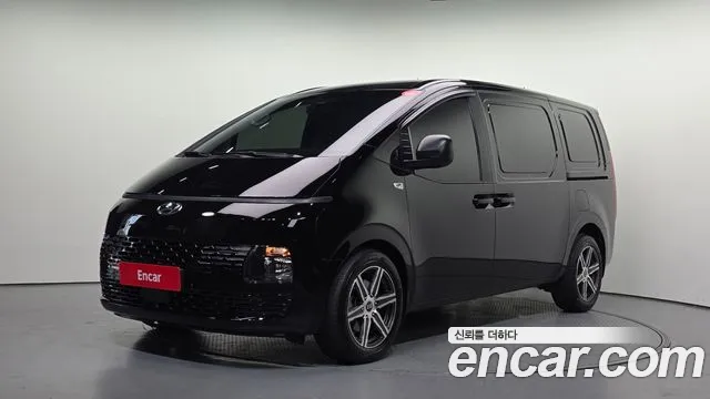 Hyundai Staria 2021 thumb 6
