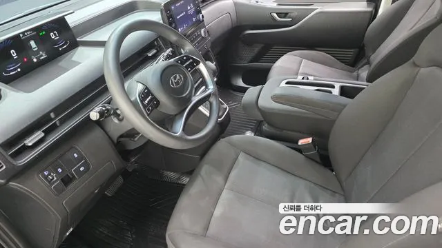 Hyundai Staria 2021 thumb 12