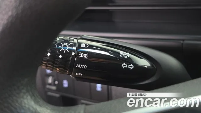 Hyundai Staria 2021 thumb 10