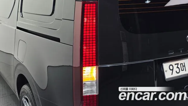 Hyundai Staria 2021 thumb 8