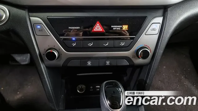Hyundai Avante 2017 thumb 5