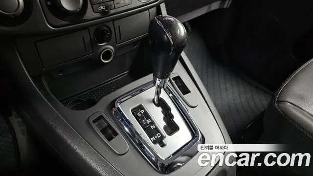 KGM Korando 2013 thumb 6