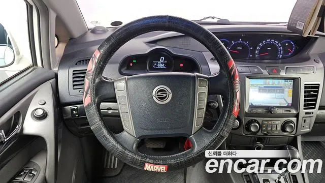 KGM Korando 2013 thumb 7