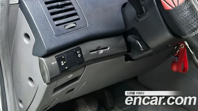 KGM Korando 2013 thumb 12