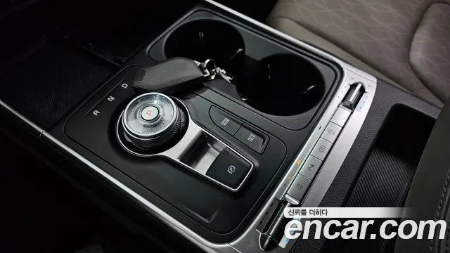 Kia Carnival 2024 thumb 2