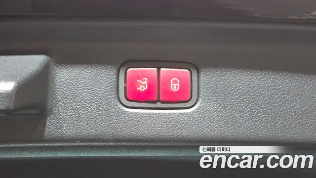 Mercedes-Benz S-Class 2024 thumb 7