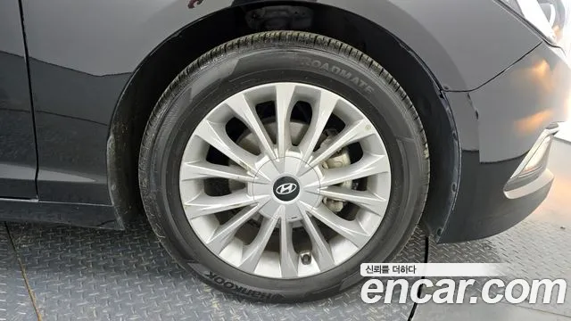 Hyundai LF 2015 thumb 12