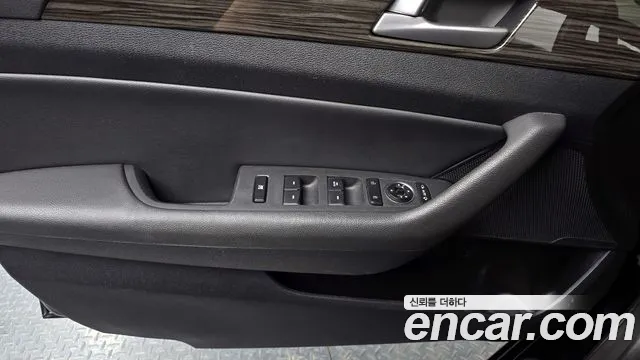 Hyundai LF 2015 thumb 11