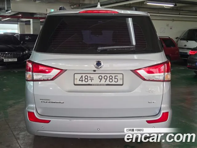 KGM Korando 2014 thumb 9