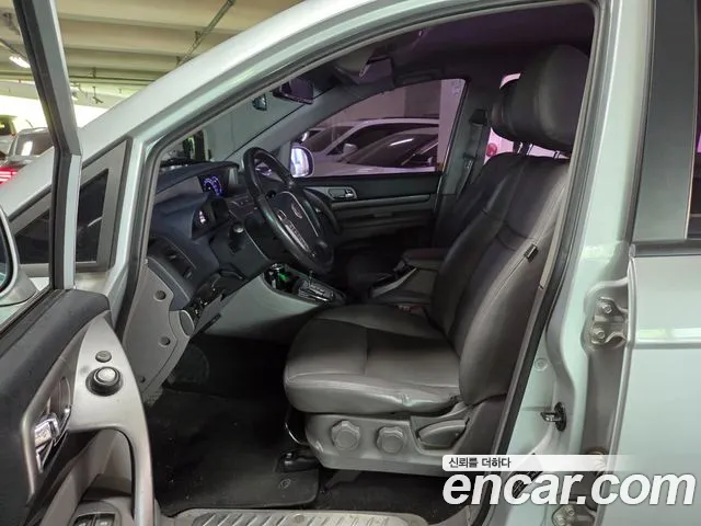 KGM Korando 2014 thumb 2