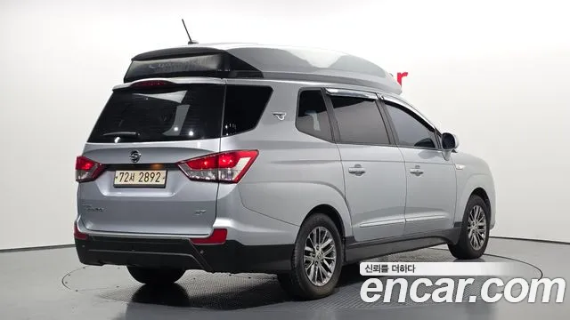 KGM Korando 2013 thumb 11