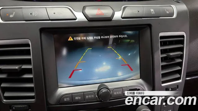 KGM Korando 2013 thumb 7