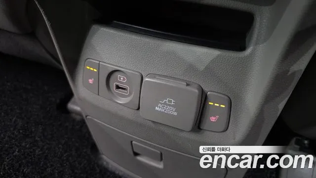 Kia Carnival 2018 thumb 12