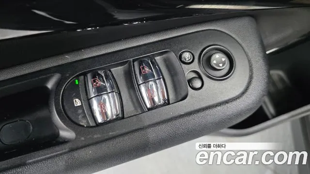 Mini Cooper Clubman 2016 thumb 7