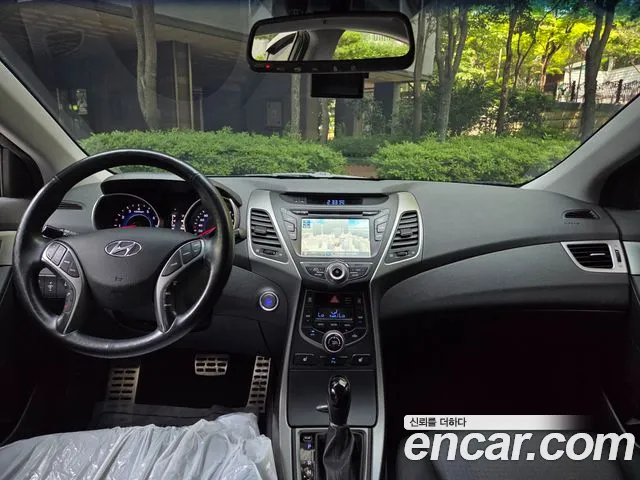 Hyundai Elantra 2013 thumb 4