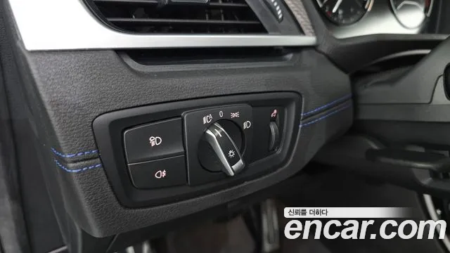 BMW X2 2022 thumb 4