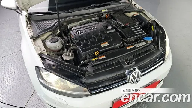 Volkswagen Golf Sportsvan 2014 thumb 5