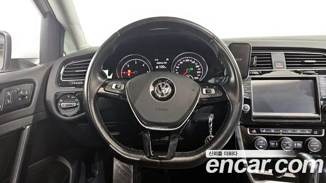 Volkswagen Golf Sportsvan 2014 thumb 11