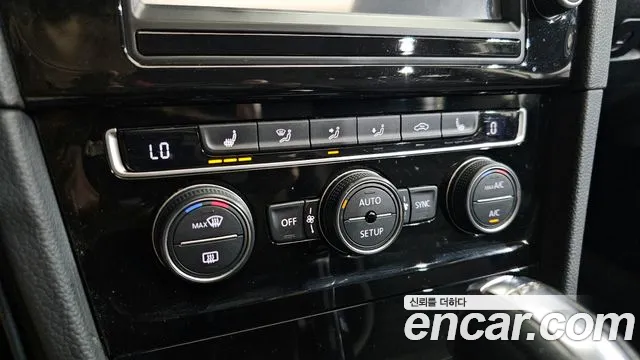 Volkswagen Golf Sportsvan 2014 thumb 6