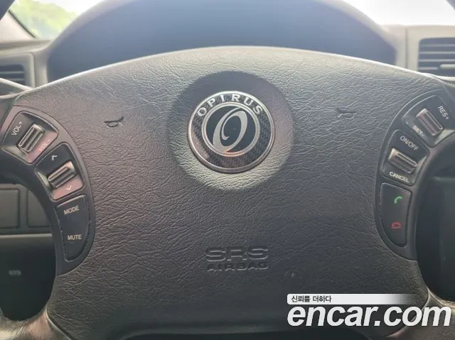 Kia Opirus 2011 thumb 9