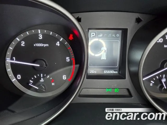 Hyundai Santafe 2017 thumb 12
