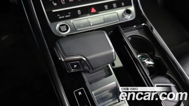 Audi Q7 2022 thumb 8