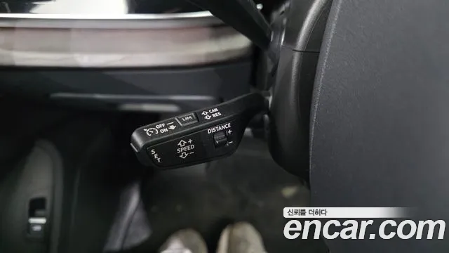 Audi Q7 2022 thumb 5