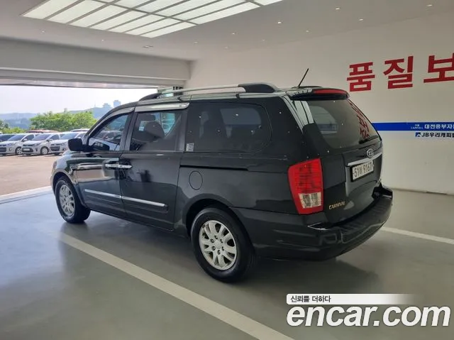 Kia Canival 2012 thumb 7