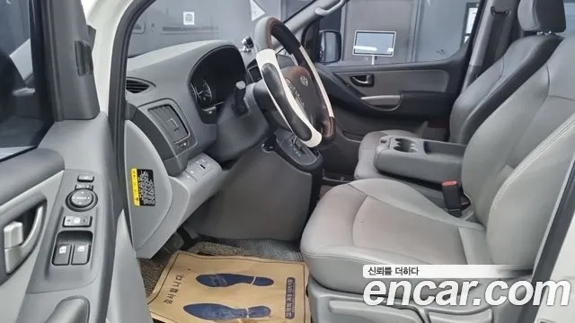 Hyundai Staria 2020 thumb 9