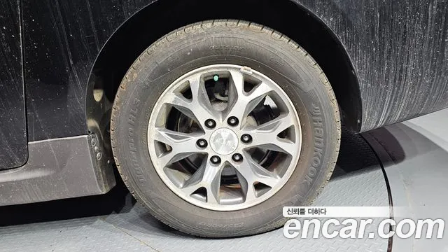 Kia Canival 2013 thumb 3