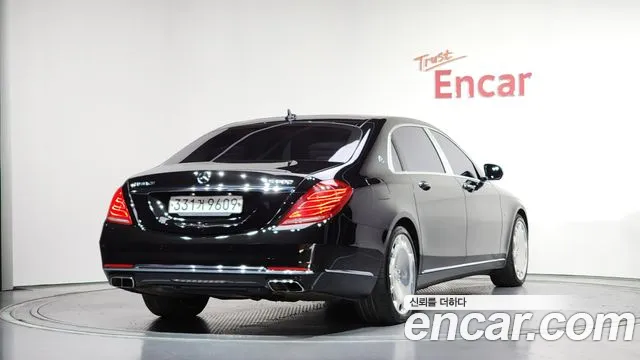 Mercedes-Benz S-Class 2015 thumb 9